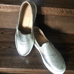 Slip on sneakers by Naturalizer